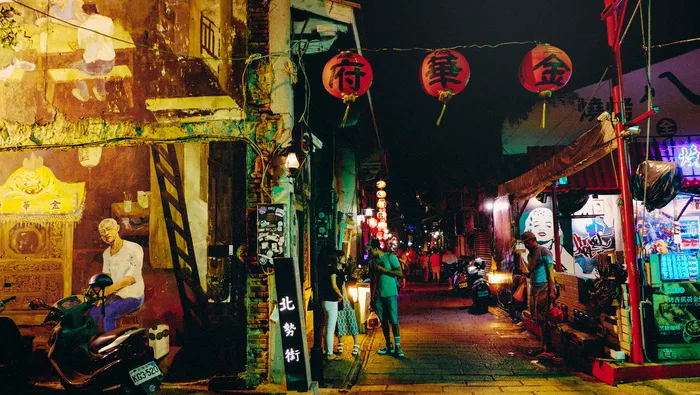 现代建筑,街道,民居,雕像,卡通动漫人物,TW-19