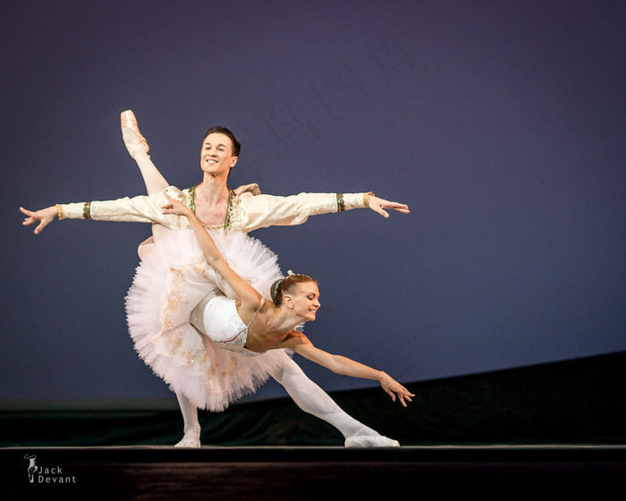 人物活动,芭蕾舞,屏幕截图,卡通动漫人物,芭蕾舞剧,玛格丽塔（Margarita Demjanoka）Sergei Neikshin