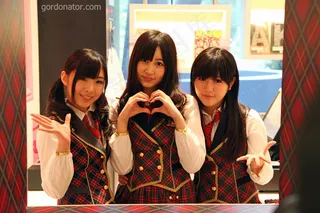 合照,卡通动漫人物,人物特写,屏幕截图,美女,新加坡的AKB48