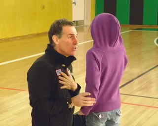 励志演讲者让孩子们惊叹