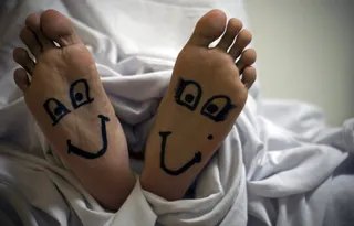 手,手套,阿威托五指休闲鞋,玩具,刺青,快乐的脚？