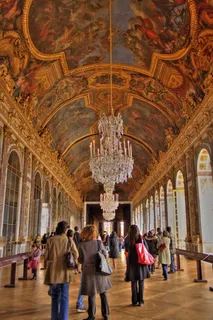 凡尔赛宫镜厅