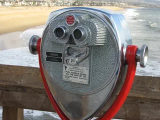 在巴尔博亚码头上的望远镜。