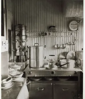 室内一角,装修效果图,柜子,坐标镗床,发酵罐,齐柏林飞艇