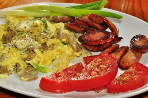 披萨,海鲜饭,西班牙杂烩菜饭,早午餐,番茄炒鸡蛋,嗯...安杜耶香肠