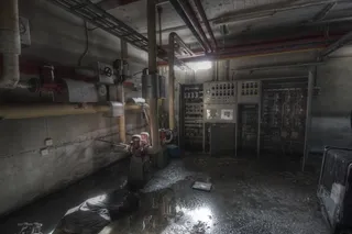 屏幕截图,街道,地板砖,室内一角,矿井,管子