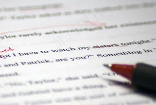 书本,化妆笔,圆珠笔,报纸杂志,红笔