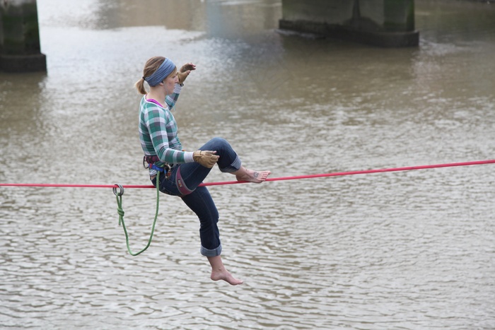 Faith Dickey，muturreko funanbulismoaren “唱片女”