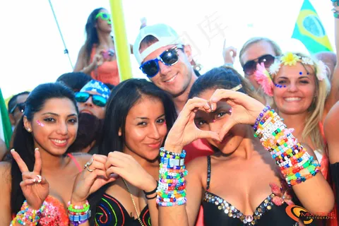 合照,卡通动漫人物,美女,人物特写,彩绘游行,康提女孩-TomorrowWorld 2013(摄影师ixixtribe) 合照,卡通动漫人物,美女,人物特写,彩绘游行,康提女孩-TomorrowWorld 2013(摄影师ixixtribe)