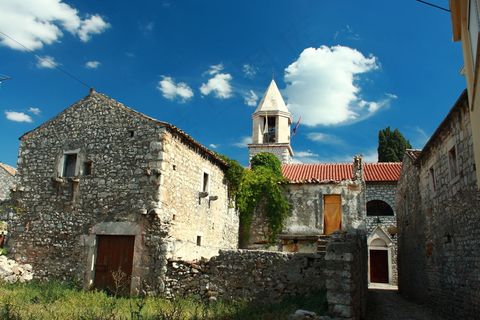 建筑,民居,天空,寺塔,草原,苏科尚