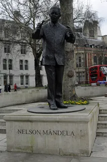 城市街道,建筑,雕像,铜奔马,鼎,曼德拉