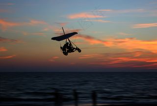 飞机,霞光,笔记本电脑,台式电脑,,学习飞行