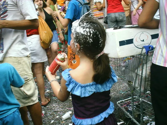秋游,人物特写,早操,学前班,军人/警察,Princesinha com Spray de espuma