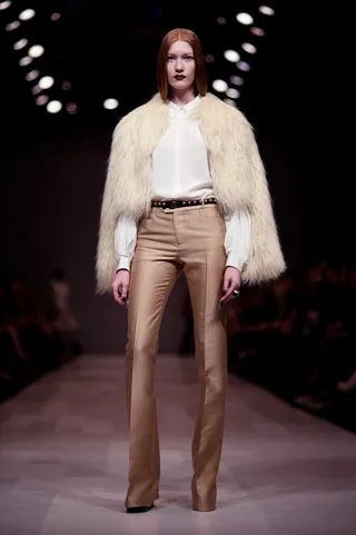 美女,人物特写,女孩,合照,屏幕截图,粉红格子呢-世界万事达卡时装周–大卫·佩考特广场的帐篷– 2012年3月15日