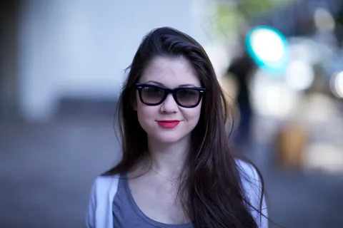 眼镜,美女,头发,人物特写,时装T台,四处流浪