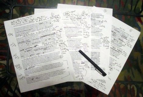 文具,购物小票,报纸杂志,填字游戏,编辑