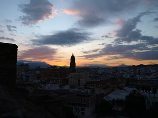 马拉加市容日落