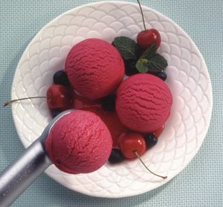 毛线球,荔枝,草莓,针线,苹果,索尔维特