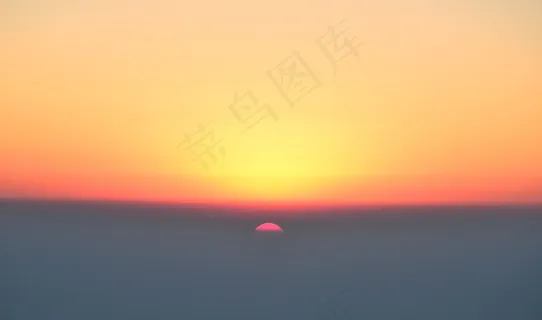 模糊图片,天空,灯,屏幕截图,喷薄而出/ jump out 模糊图片,天空,灯,屏幕截图,喷薄而出/ jump out