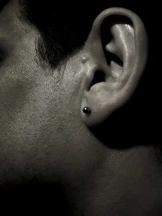 19/04/2007（第140天）-耳钉