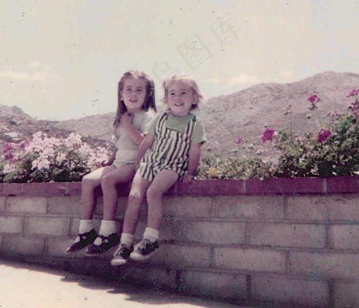 Patrice and Aleda in Riverside-1954年夏季