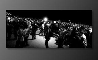 工艺品,合照,树,军人,模糊图片,凝视观众