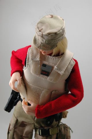 工艺品,陶瓷玩偶,佛像,雕像,玩具,射手身穿红色：增加护甲