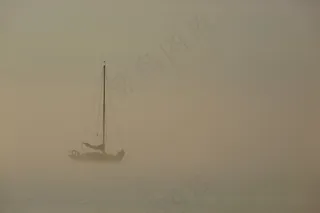 吸顶灯,浮尘天气,室内一角,浓雾,沙尘暴,幽灵船