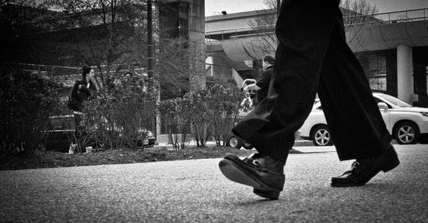 街道,轿车,美女,二趾袜,,商务课程