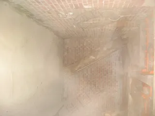 沙尘暴,地板砖,电风扇,室内一角,沙尘,鬼！