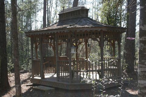 亭楼,自然公园,中式传统建筑,金属栏杆,树,凉亭