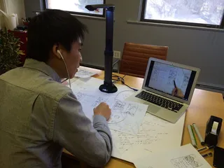 电脑,台式电脑,多媒体网络教室,电子阅览室,监控室,高架凸轮+实时素描=远程学习