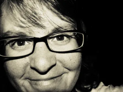 钢笔画,眼镜,人物特写,头发,美女,（第247天）