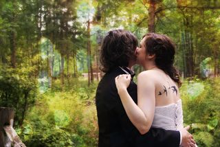 小树林,美女,女孩,情侣,电视屏幕,第19天：罗尼和斯蒂芬妮