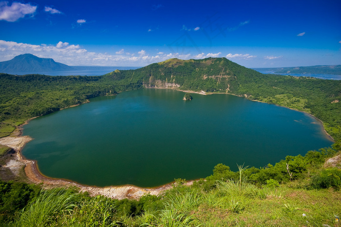 塔尔火山口