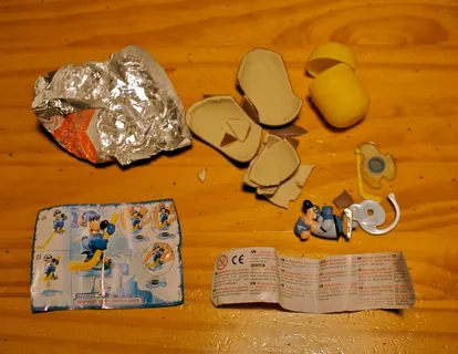 甲贴,滑冰鞋,拖鞋,药品,篮子,金德蛋齿轮