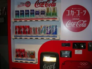 机器设备,自动售货机,可口可乐,平板手机,屏幕截图,亚洲可乐机