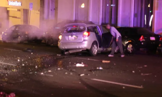 车祸现场,交通事故,碰碰车,轮滑鞋,地毯,我见证了今晚有史以来最疯狂的车祸