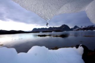 天空,湖泊,飞机,冰雪,山峦,如果全球温度上升4摄氏度怎么办？