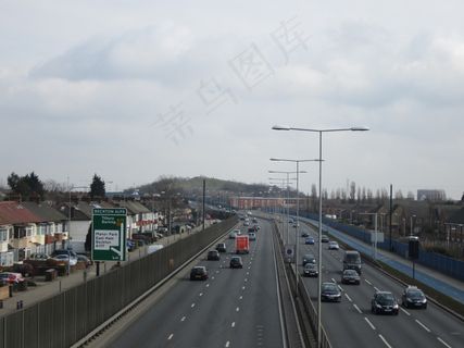 A13和贝克顿阿尔卑斯山