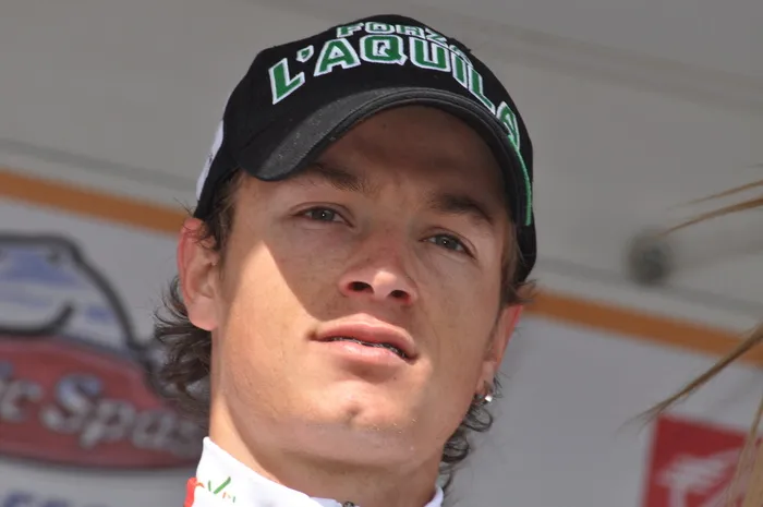 卡洛斯·贝坦库尔（Carlos Betancur）