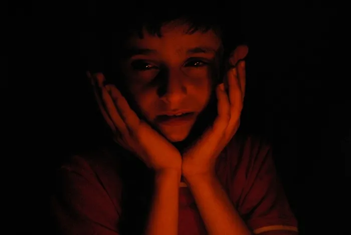 人物特写,美女,男人,眼镜,头发,等待知道...