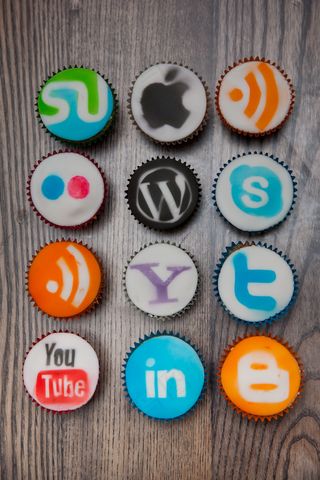 ,苹果,啤酒盖,瓶盖,胸章,极客蛋糕店