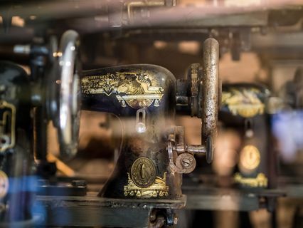 ,缝纫机,商店商场,阀,座钟,旧缝纫机