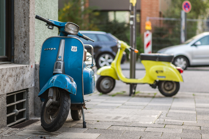 摩托车,轿车,电动车,保洁车,抽粪车,布劳·维斯帕（Blaue Vespa）