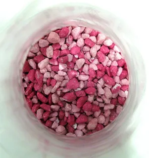 茶叶,玫瑰花瓣,紫薯,冻干草莓片,花椒,不要看不起粉红色。