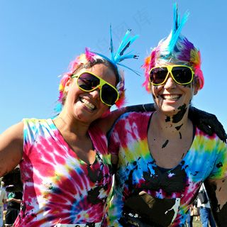 人物特写,彩绘游行,卡通动漫人物,佛像,光头强,确实是一场肮脏的比赛〜芝加哥5K漂亮泥泞