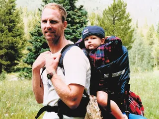 男孩,合照,人物特写,铁人三项,卡通动漫人物,家庭背包旅行