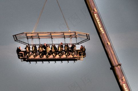 吸顶灯,木艺灯,亚克力灯,酒架子,餐厅灯,董事会会议