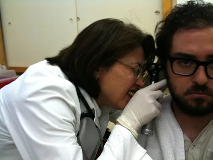 人物特写,合照,女孩,美女,护工,黄金开采